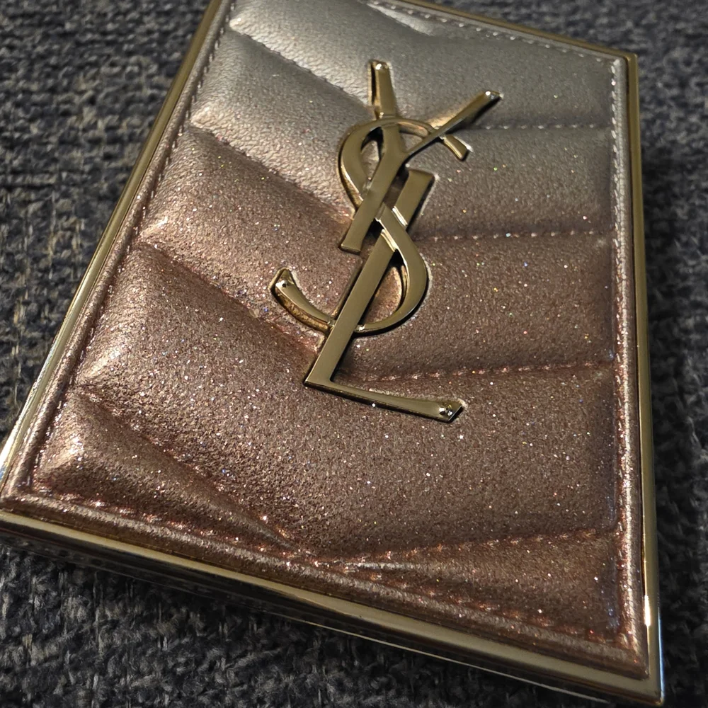 NEW~ YSL COUTURE MINI CLUTCH COLLECTOR Eyeshadow Palette~ 126 Sparking Lust
